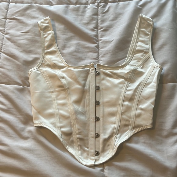 Pretty little thing corset top - Picture 8 of 10